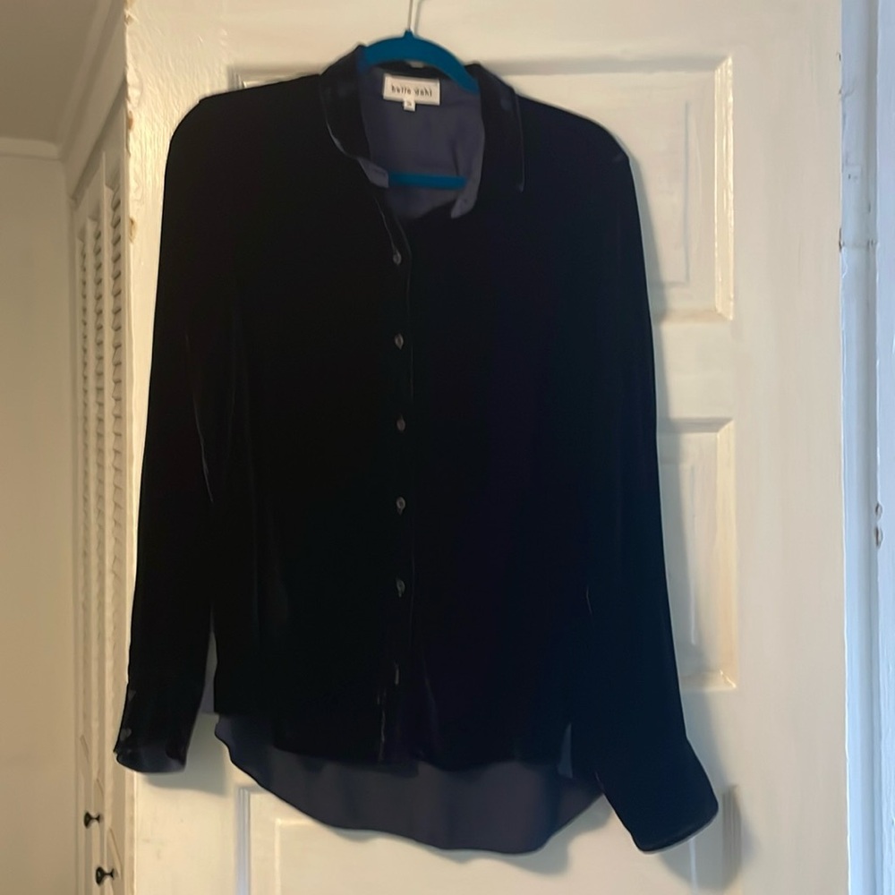 Bella Dahl dark navy velvet blouse.